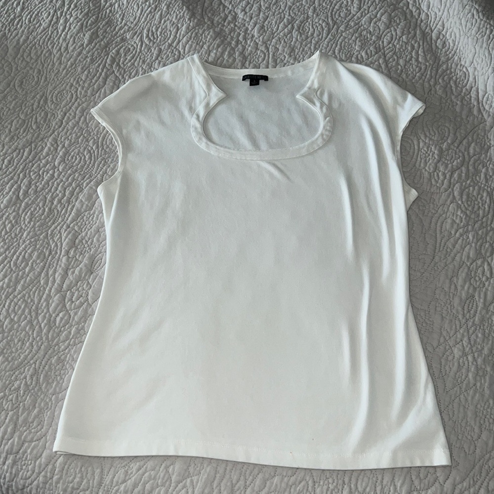 Lafayette white tee